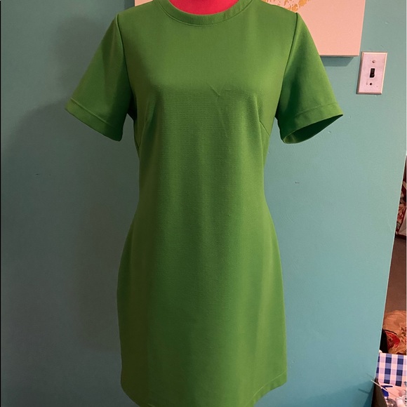 H&M Dresses & Skirts - H&M GREEN DRESS 💕